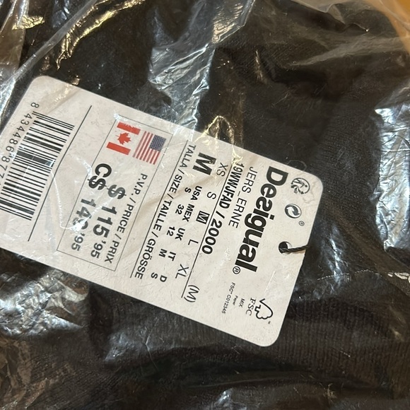 Desigual Sweater Erne Sheer and light weight. NWT. Medium - Picture 4 of 4